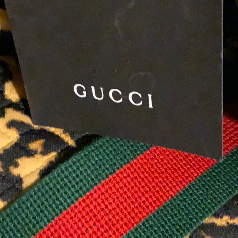 Gucci bag Just purchased 10/15/2022 never used have original bag and duster